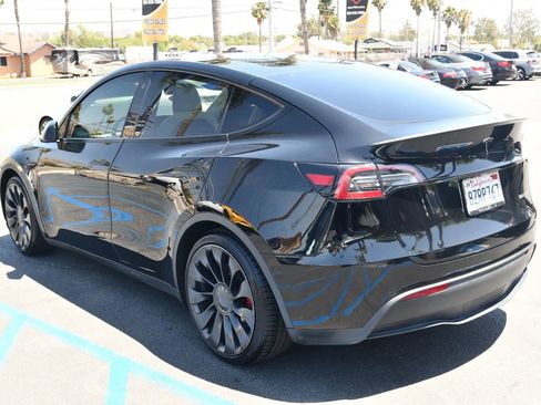 Used 2022 Tesla Model Y Performance AWD/4WD image 5
