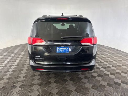 Used 2020 Chrysler Voyager Lxi FWD image 7