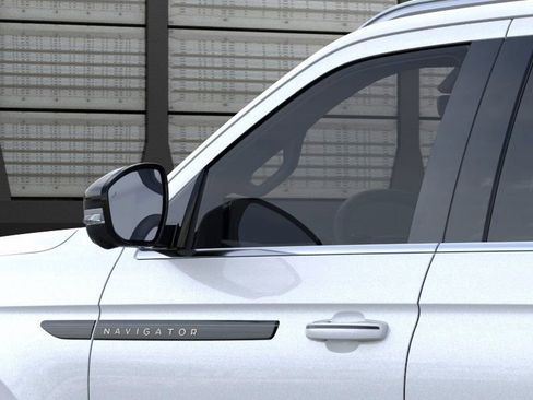New 2026 Lincoln Navigator Black Label AWD/4WD image 19