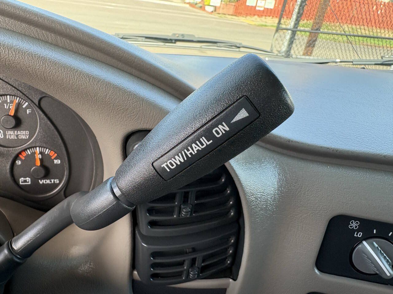 Used 2003 Chevrolet Astro Passenger AWD image 25