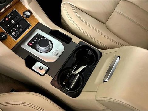 Used 2016 Land Rover LR4 HSE LUX image 16