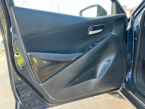 Used 2018 Toyota Yaris iA FWD image 13