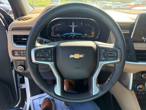 Used 2023 Chevrolet Tahoe Premier w/ Premium Package 2 AWD/4WD image 18