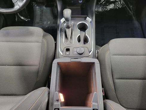 Used 2021 Chevrolet Traverse LT w/ LPO, Floor Liner Package AWD/4WD image 17