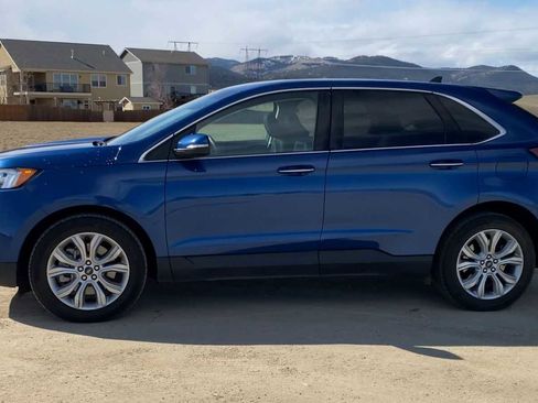 Used 2023 Ford Edge Titanium image 5