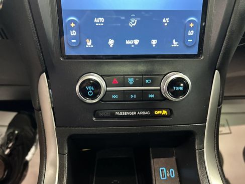 Used 2022 Ford Edge SEL w/ Convenience Package AWD/4WD image 19