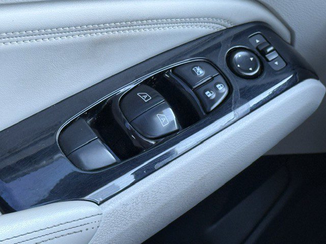 Used 2022 Nissan Altima 2.5 SL FWD image 36