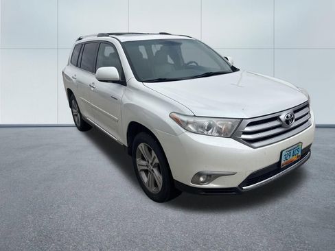 Used 2013 Toyota Highlander Limited AWD/4WD image 2
