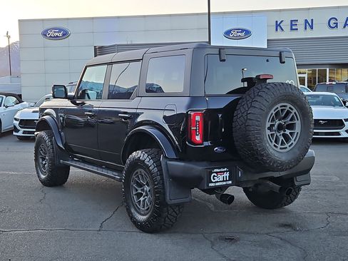 Used 2023 Ford Bronco Outer Banks image 9