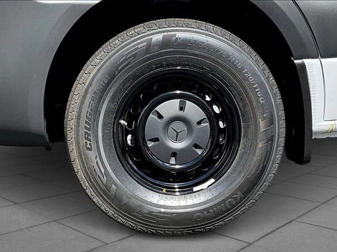 New 2025 Mercedes-Benz Sprinter 2500 image 11