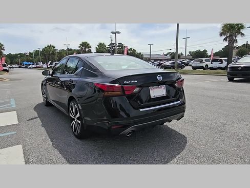 Used 2021 Nissan Altima 2.5 SR w/ SR Premium Package FWD image 30