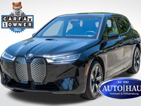 Used 2024 BMW iX xDrive50 w/ Sport Package AWD/4WD image 1