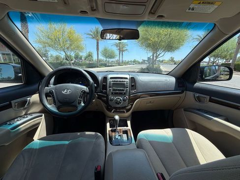 Used 2011 Hyundai Santa Fe GLS FWD image 11