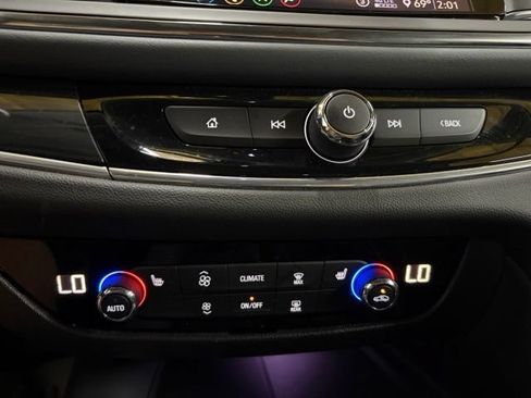 Used 2021 Buick Enclave Essence w/ Sun And Navigation Package AWD/4WD image 72