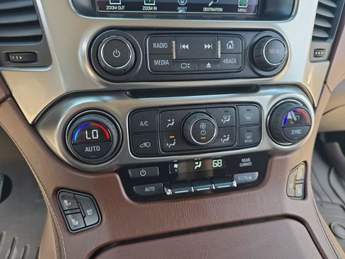 Used 2016 Chevrolet Suburban LTZ AWD/4WD image 34