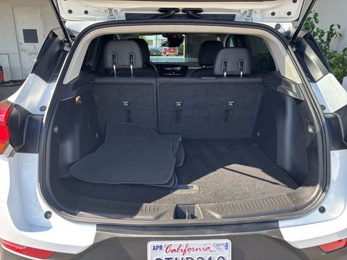 Used 2025 Buick Encore GX Preferred FWD image 32