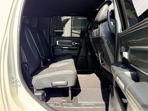 Used 2018 RAM 3500 Laramie Longhorn image 39