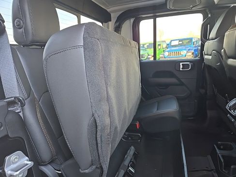 New 2026 Jeep Gladiator Sport image 90