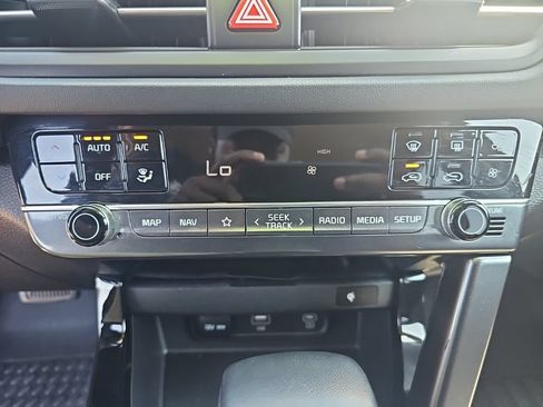 Used 2024 Kia Seltos SX AWD/4WD image 19