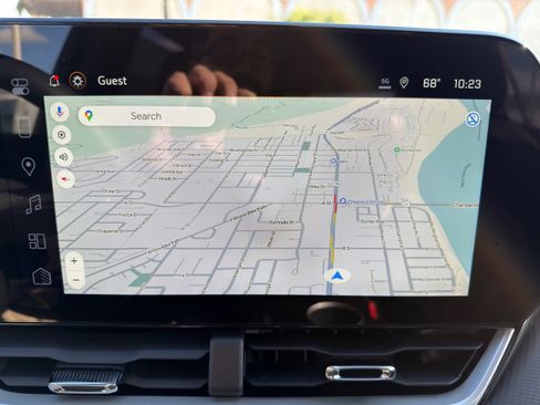 New 2026 Chevrolet Equinox LT w/ LPO, Floor Liner Package image 35