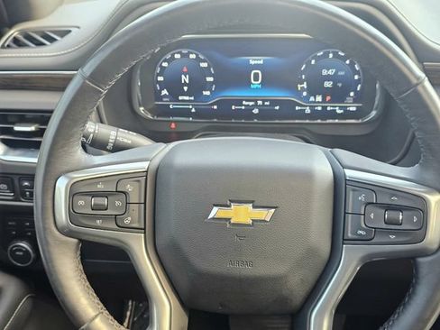 Used 2023 Chevrolet Tahoe Premier AWD/4WD image 33