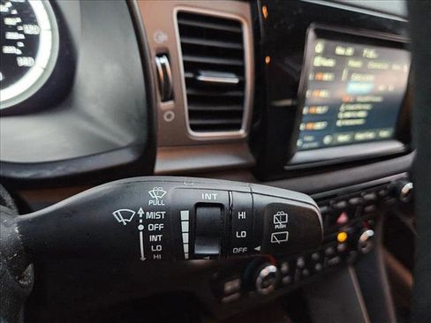Used 2018 Kia Niro LX image 15