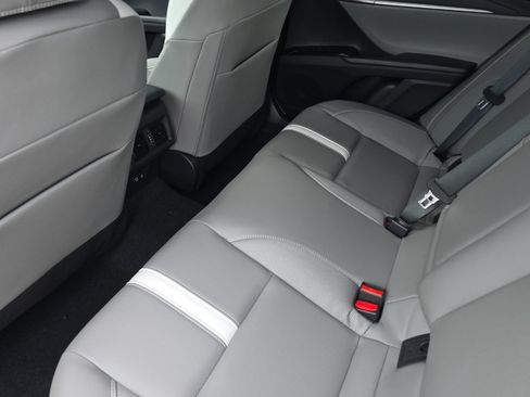 New 2026 Toyota Camry SE w/ Convenience Package AWD/4WD image 9