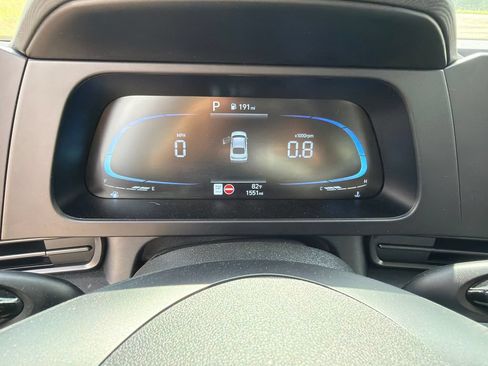 Certified 2025 Hyundai Elantra Sport FWD image 26