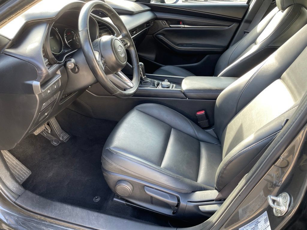 Used 2024 MAZDA MAZDA3 s FWD image 9