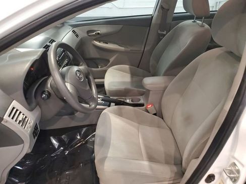 Used 2010 Toyota Corolla LE image 10