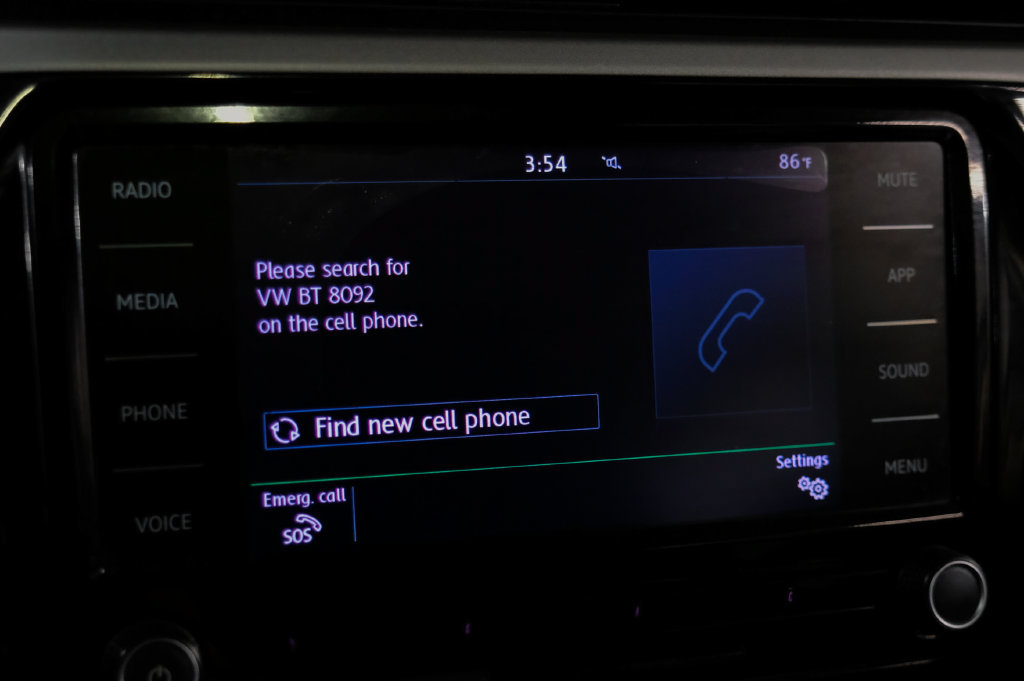 Used 2022 Volkswagen Passat 2.0T SE FWD image 37