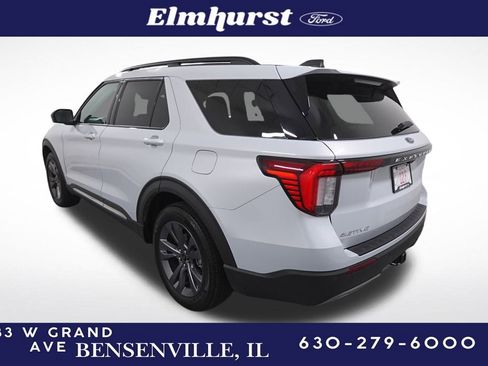 Used 2025 Ford Explorer Active w/ Active Comfort Package image 3