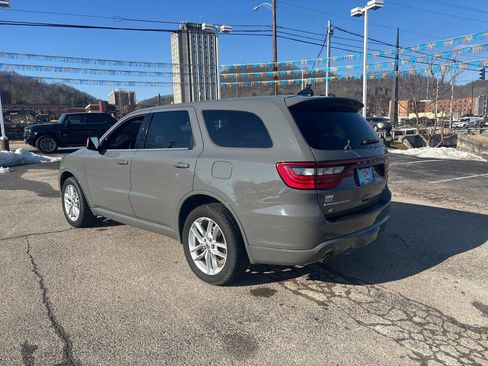 Used 2023 Dodge Durango GT image 3