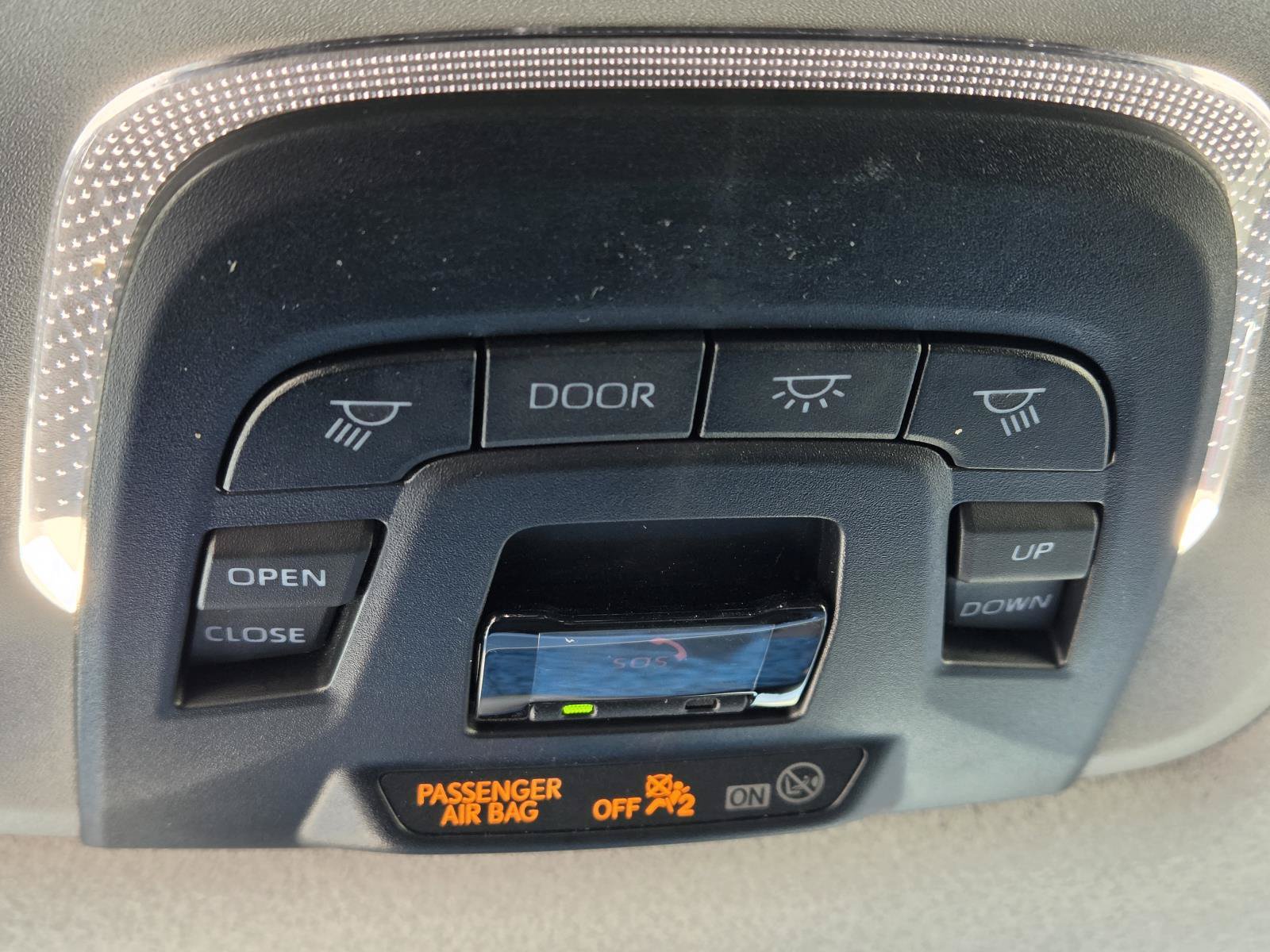 Used 2026 Toyota Corolla Cross XLE w/ Convenience Package FWD image 24