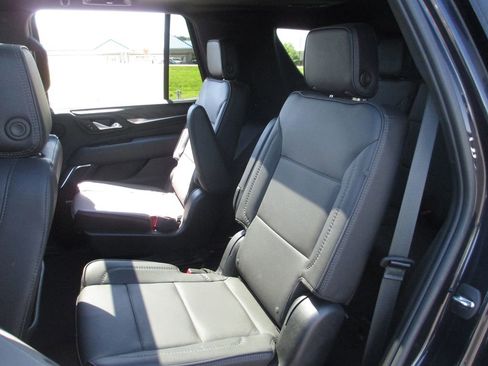 Used 2023 GMC Yukon Denali AWD/4WD image 22