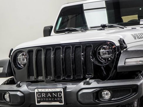 Used 2021 Jeep Wrangler Unlimited Sport image 2