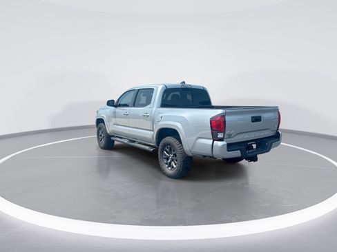 Used 2023 Toyota Tacoma SR5 w/ Technology Package AWD/4WD image 7