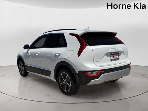 New 2026 Kia Niro LX FWD image 5