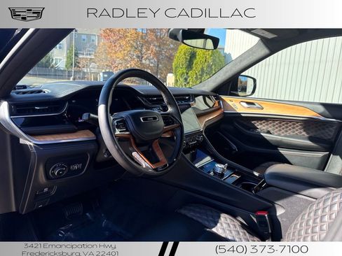 Used 2023 Jeep Grand Cherokee L Summit image 13