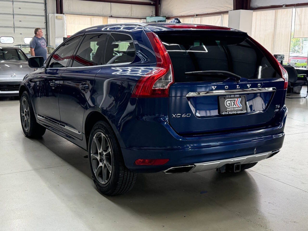 Used 2015 Volvo XC60 T6 Platinum AWD/4WD image 4