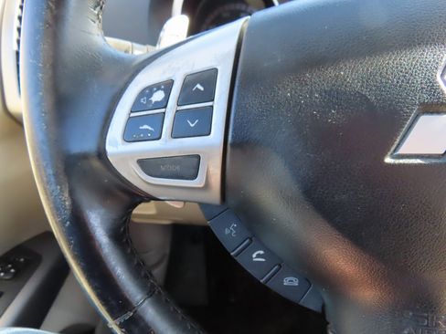 Used 2007 Mitsubishi Outlander XLS image 13