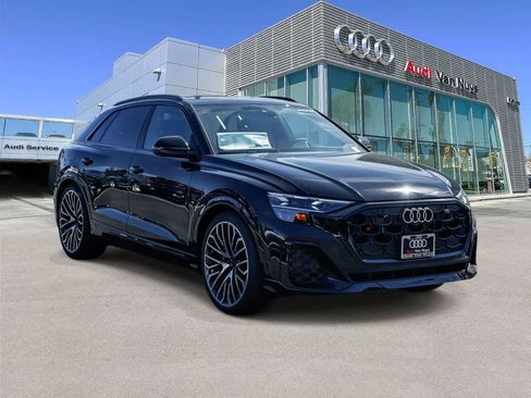 New 2026 Audi SQ8 Prestige image 5