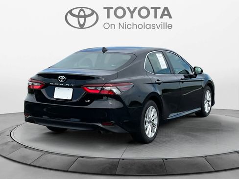 Used 2024 Toyota Camry LE image 6