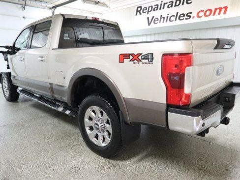 Used 2017 Ford F250 Lariat w/ Chrome Package AWD/4WD image 3