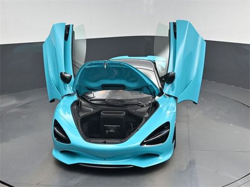 Used 2024 McLaren 750S Spider image 37