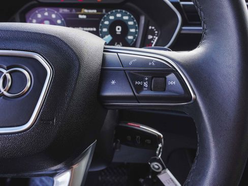 Used 2025 Audi Q3 2.0T Premium image 23