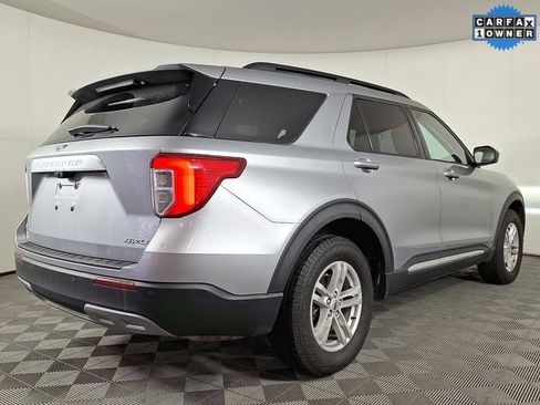 Used 2023 Ford Explorer XLT w/ Equipment Group 202A AWD/4WD image 9
