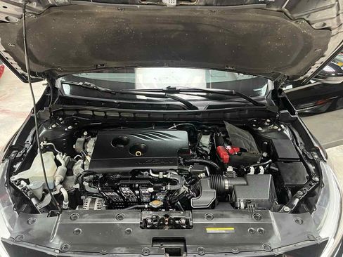 Used 2019 Nissan Altima 2.5 SR FWD image 33