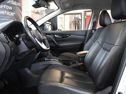 Used 2022 Nissan Rogue Sport SL AWD/4WD image 34