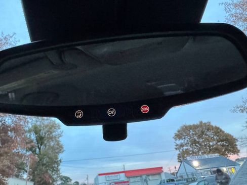 Used 2019 Chevrolet Trax LT image 19